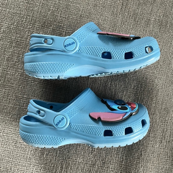 Kids Stitch Crocs - Picture 2 of 5